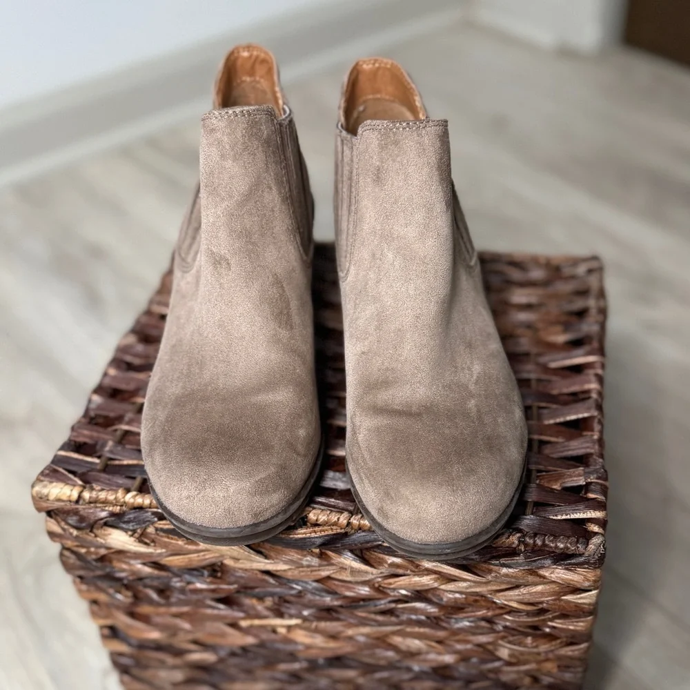 Eurosoft Joselyn Wedge Ankle Booties - Picture 2 of 6
